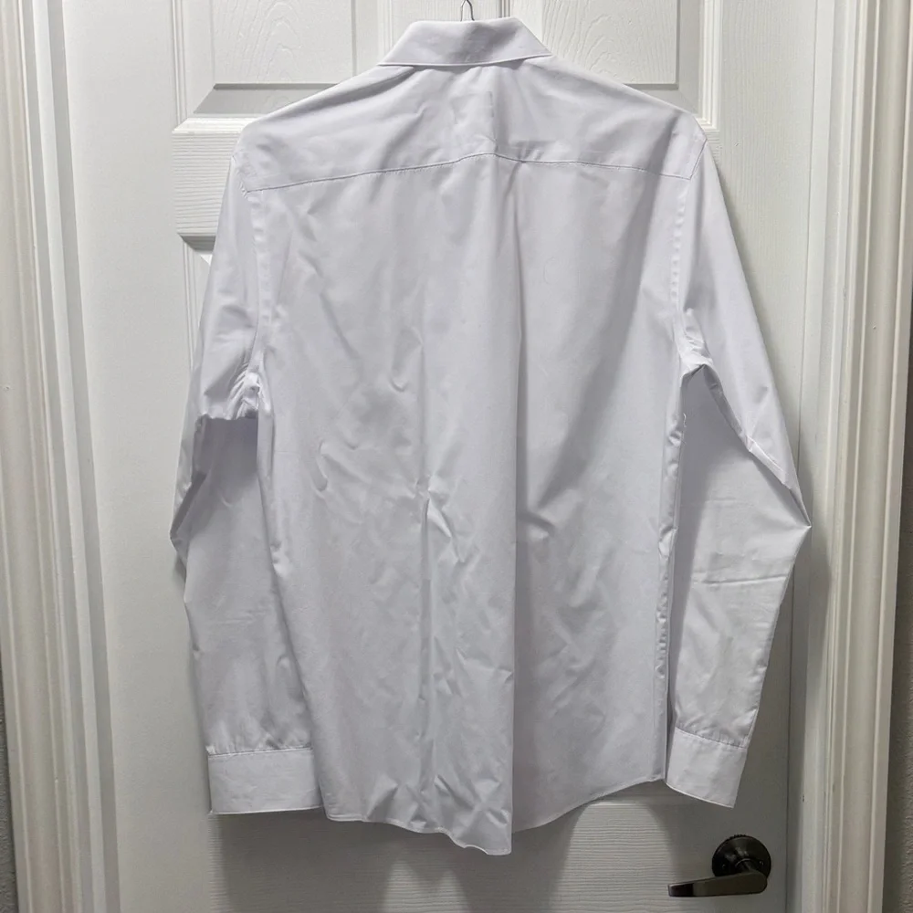 Van Heusen Crisp White Dress Shirt - Picture 3 of 3